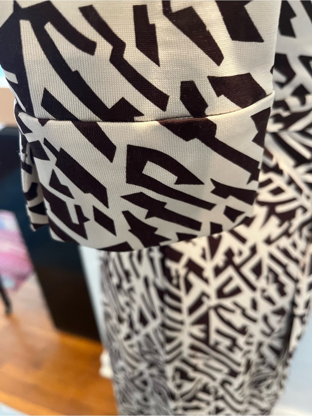 Diane Von Furstenberg Wrap Dress Size 2 - Picture 8 of 10